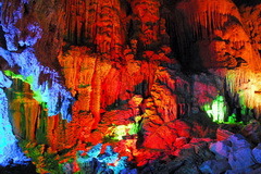 Grotte de Tien Son 