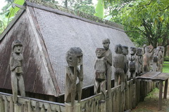 Tay Nguyen Grave House 